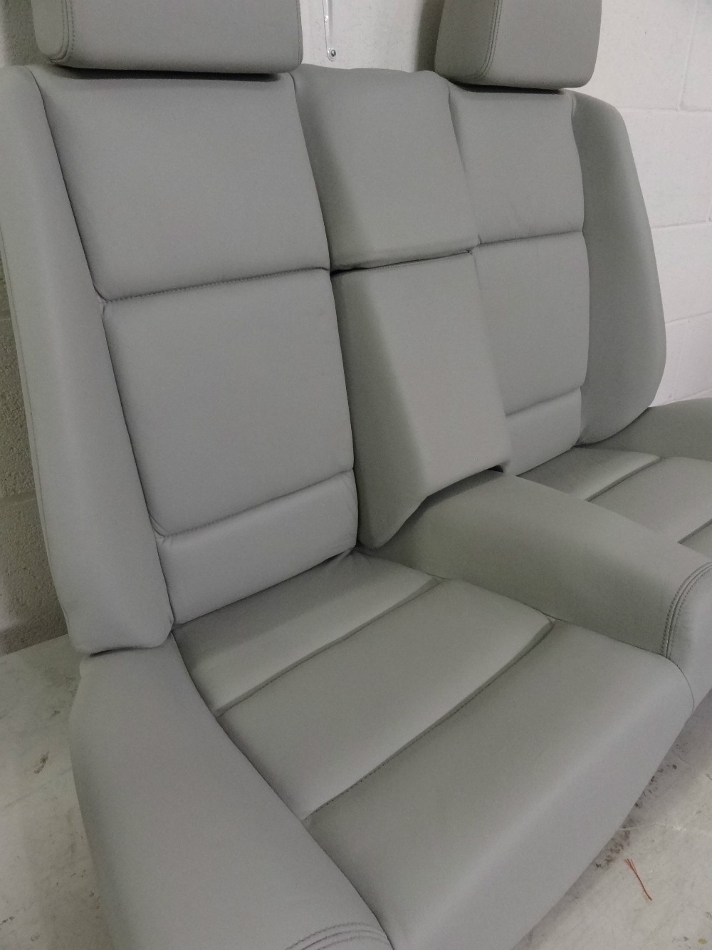 s-BMW e36 Convertible Silver Grey (Rear seat)9